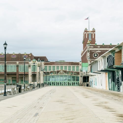 10 Best Detour Destinations for Those Who Want to Escape the Crowds